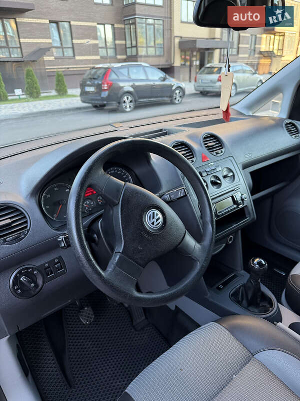 Минивэн Volkswagen Caddy 2009 в Чернигове