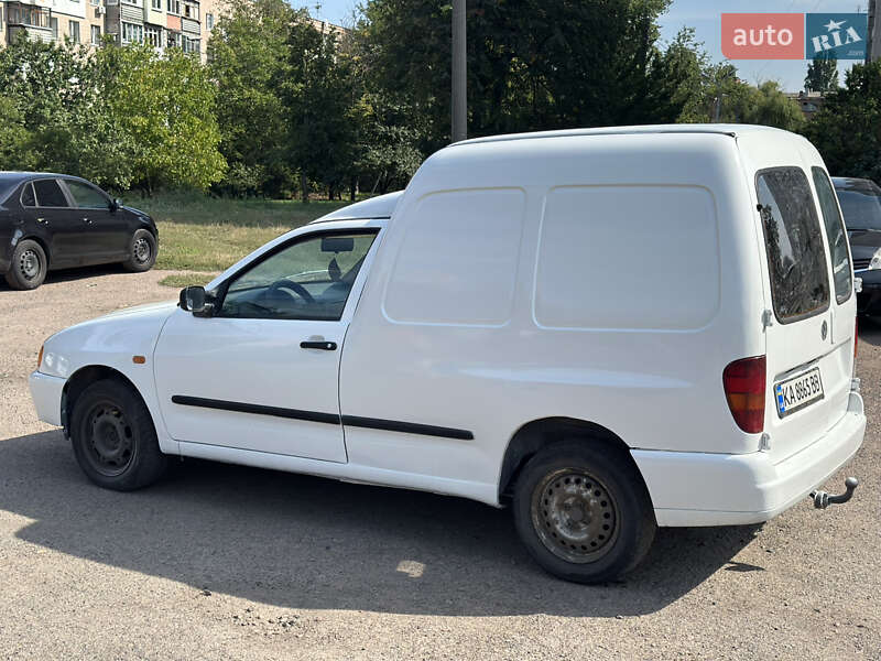 Грузовой фургон Volkswagen Caddy 1999 в Черкассах