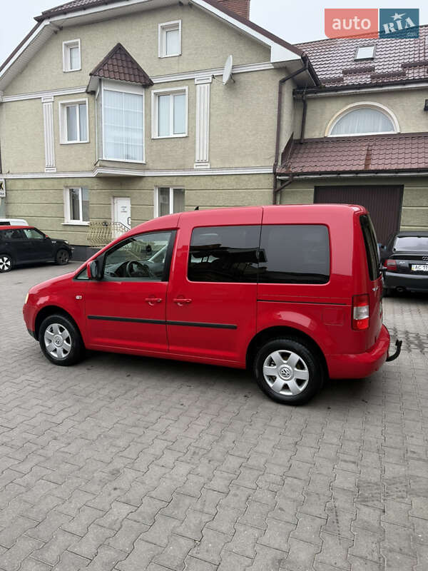 Минивэн Volkswagen Caddy 2009 в Владимире