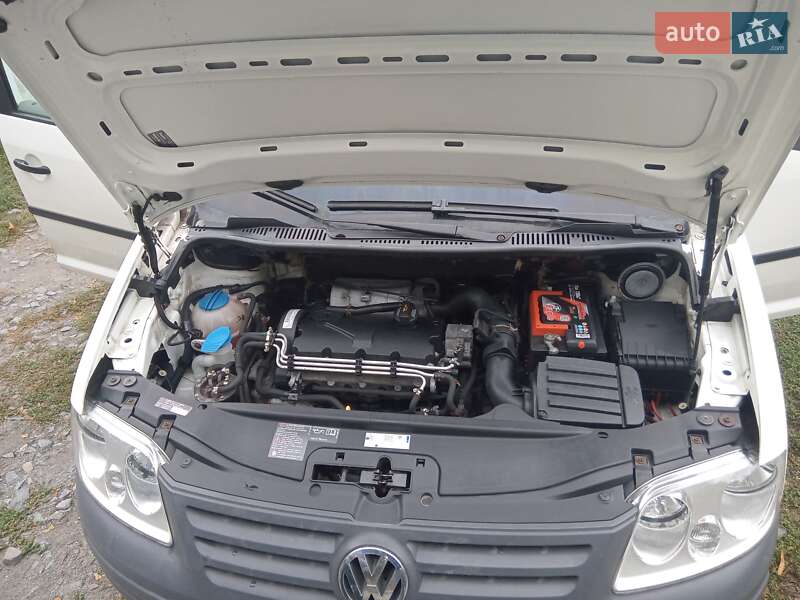 Минивэн Volkswagen Caddy 2006 в Звягеле