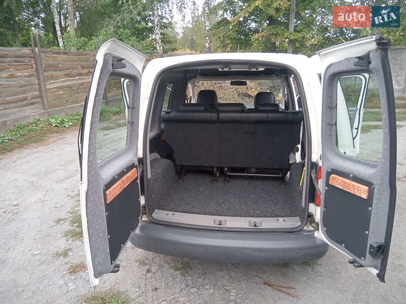 Минивэн Volkswagen Caddy 2006 в Звягеле