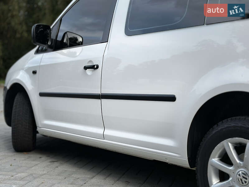 Минивэн Volkswagen Caddy 2008 в Дрогобыче