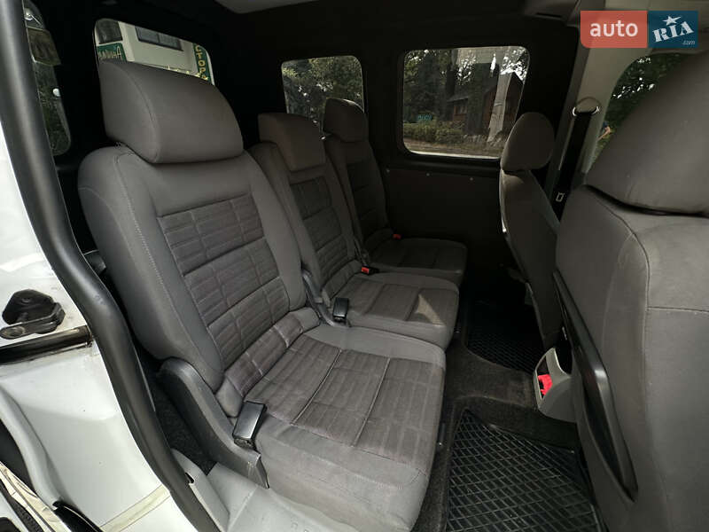 Минивэн Volkswagen Caddy 2008 в Дрогобыче