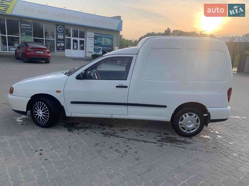 Грузопассажирский фургон Volkswagen Caddy 2000 в Самборе