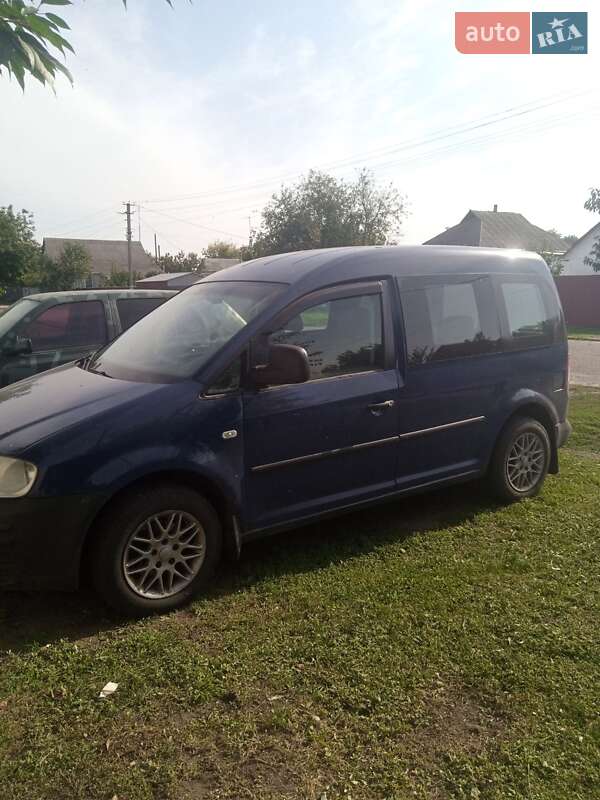 Минивэн Volkswagen Caddy 2005 в Згуровке