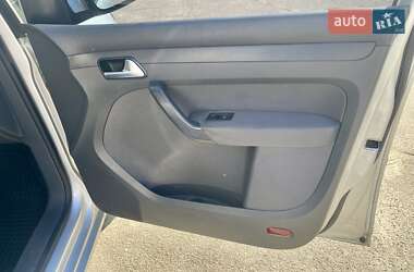 Минивэн Volkswagen Caddy 2013 в 