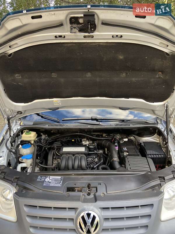 Минивэн Volkswagen Caddy 2008 в Киеве