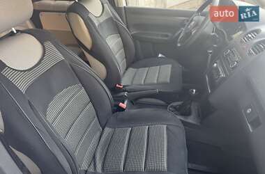 Минивэн Volkswagen Caddy 2012 в 