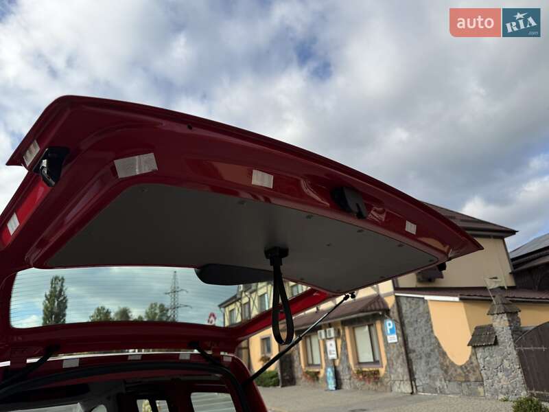 Мінівен Volkswagen Caddy 2009 в Хмельницькому