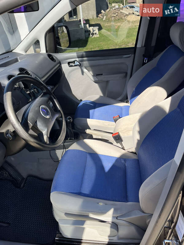 Мінівен Volkswagen Caddy 2005 в Луцьку