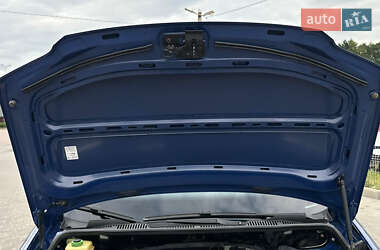 Минивэн Volkswagen Caddy 2009 в 