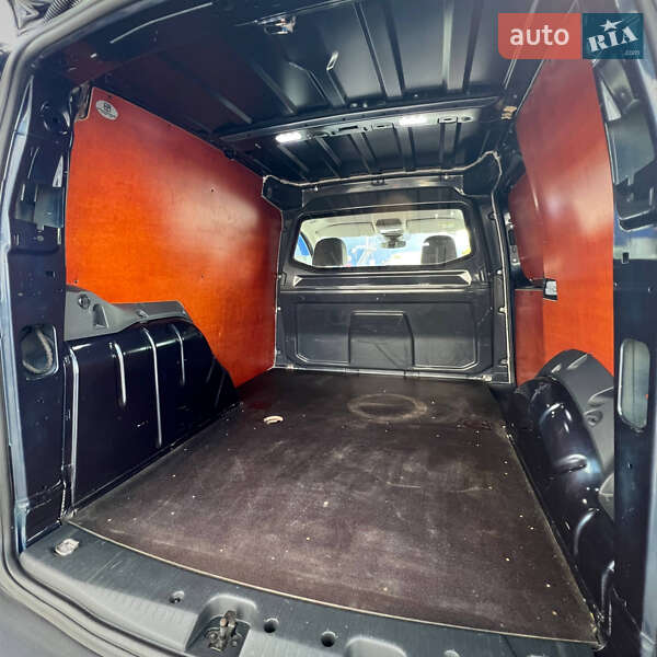 Грузовой фургон Volkswagen Caddy 2021 в Киеве