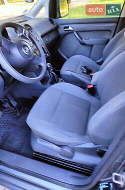 Минивэн Volkswagen Caddy 2011 в 