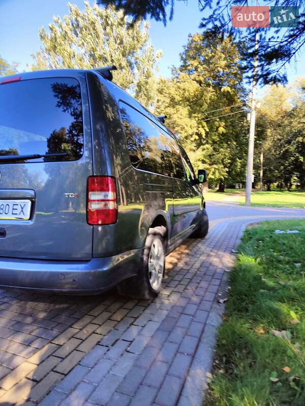 Мінівен Volkswagen Caddy 2011 в Чорткові