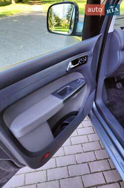 Минивэн Volkswagen Caddy 2011 в 