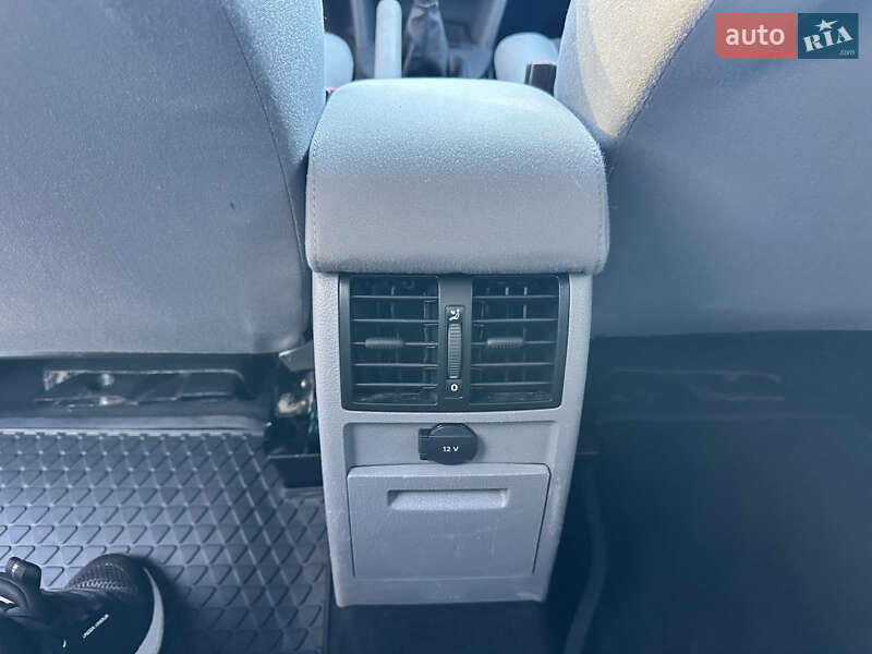 Минивэн Volkswagen Caddy 2008 в Виннице