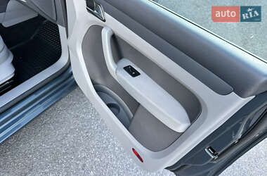 Минивэн Volkswagen Caddy 2008 в 