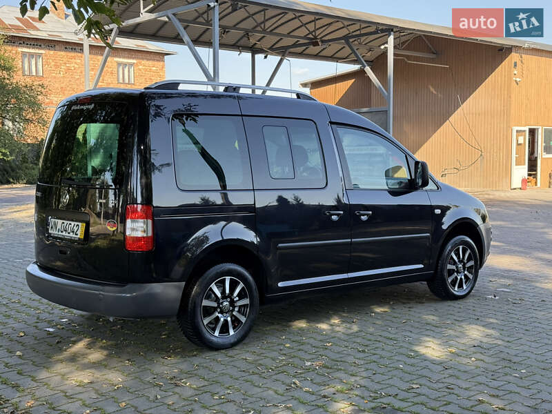 Минивэн Volkswagen Caddy 2005 в Черновцах