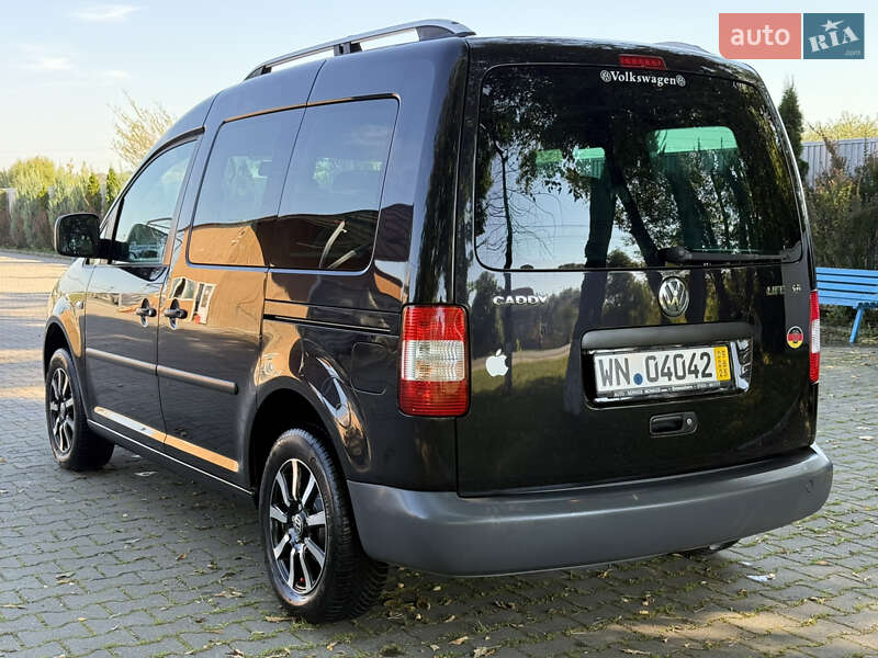 Минивэн Volkswagen Caddy 2005 в Черновцах