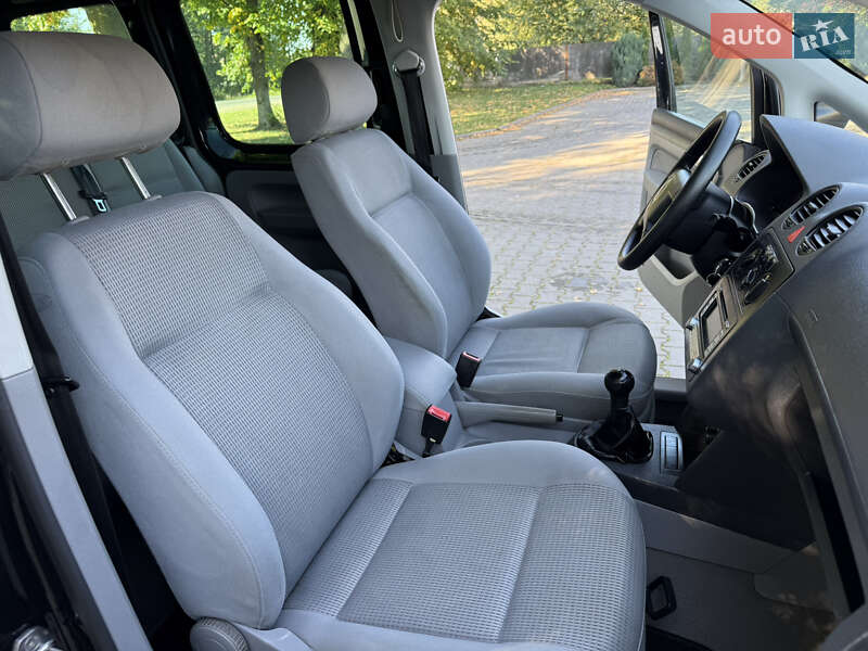 Минивэн Volkswagen Caddy 2005 в Черновцах