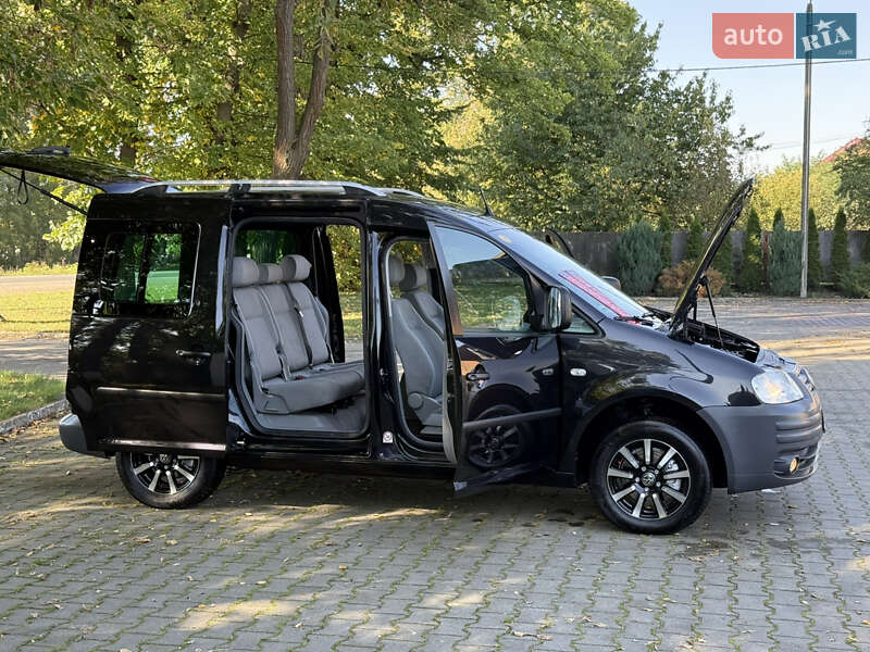 Минивэн Volkswagen Caddy 2005 в Черновцах