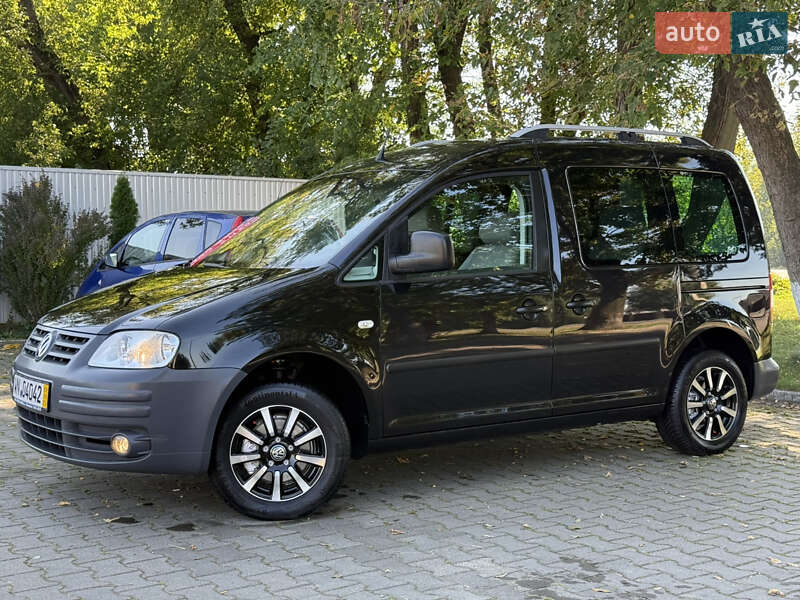 Минивэн Volkswagen Caddy 2005 в Черновцах