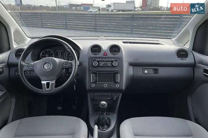 Минивэн Volkswagen Caddy 2012 в Виноградове