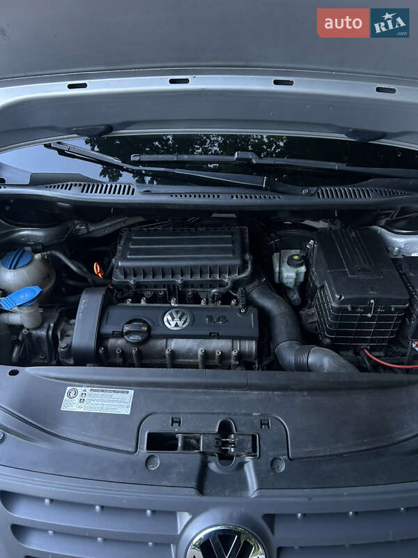 Минивэн Volkswagen Caddy 2009 в Виннице