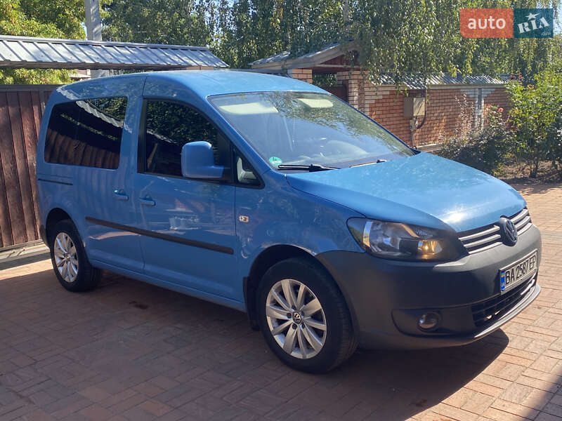 Минивэн Volkswagen Caddy 2012 в Кропивницком