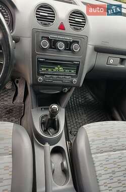 Грузовой фургон Volkswagen Caddy 2013 в 
