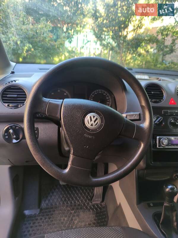 Минивэн Volkswagen Caddy 2010 в Виннице