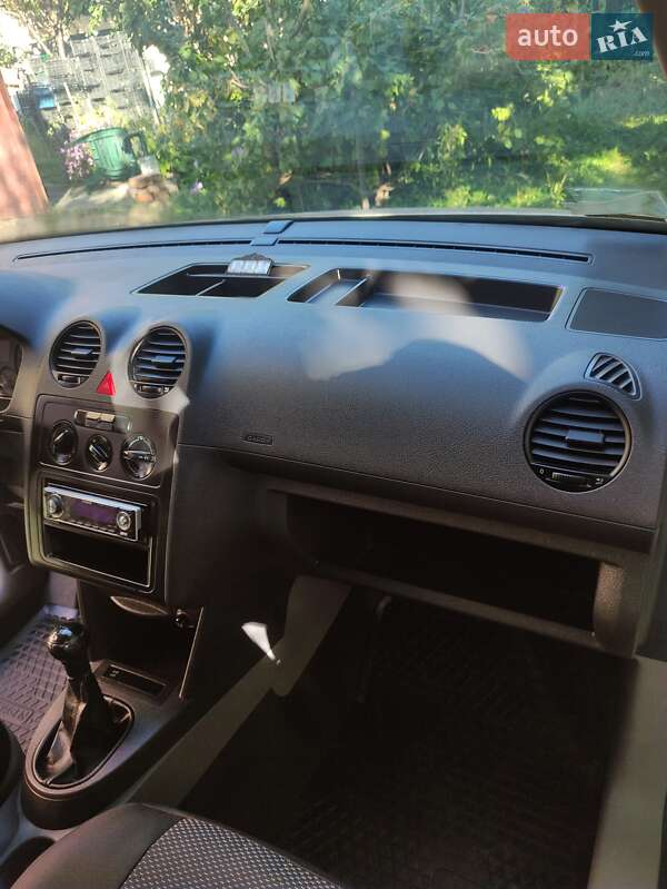 Минивэн Volkswagen Caddy 2010 в Виннице