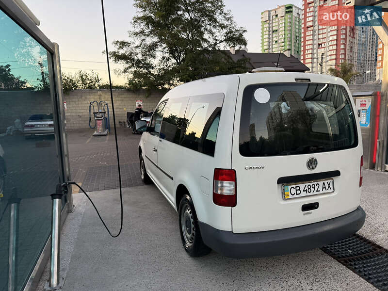 Вантажопасажирський фургон Volkswagen Caddy 2007 в Києві