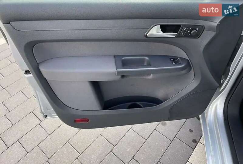 Минивэн Volkswagen Caddy 2015 в Мукачево