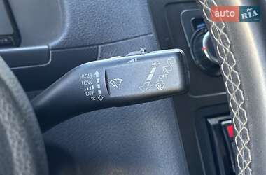 Грузовой фургон Volkswagen Caddy 2012 в 