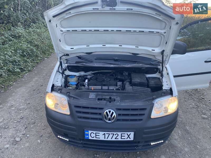 Минивэн Volkswagen Caddy 2006 в Вижнице