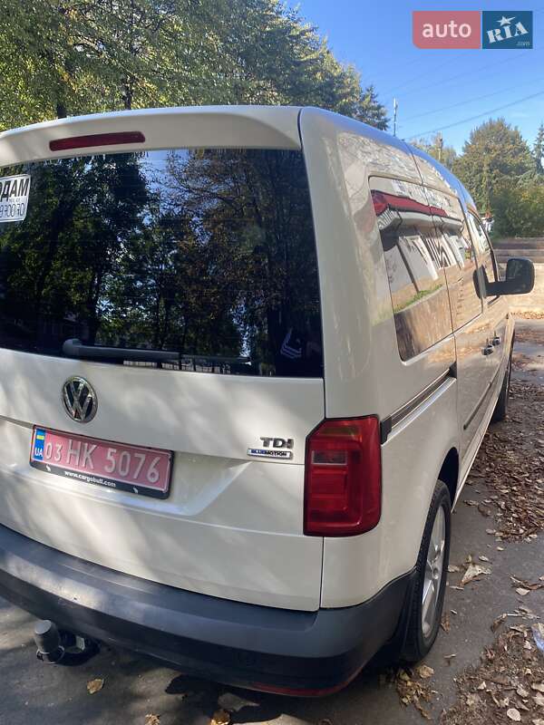 Мінівен Volkswagen Caddy 2015 в Коростені