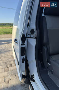 Минивэн Volkswagen Caddy 2011 в 
