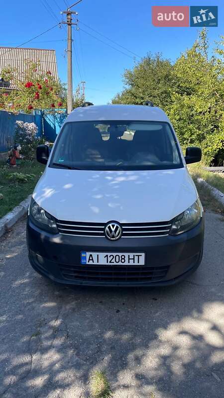 Минивэн Volkswagen Caddy 2015 в Ржищеве