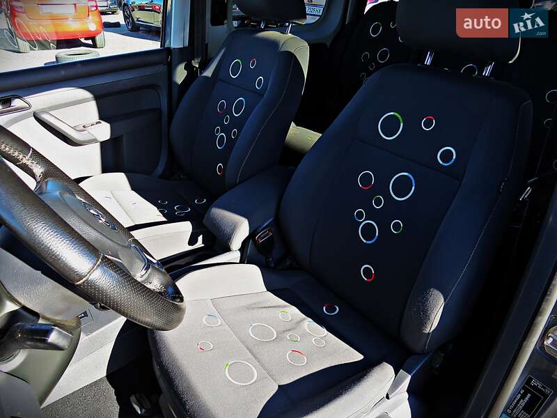 Минивэн Volkswagen Caddy 2011 в Черкассах