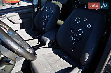 Минивэн Volkswagen Caddy 2011 в 