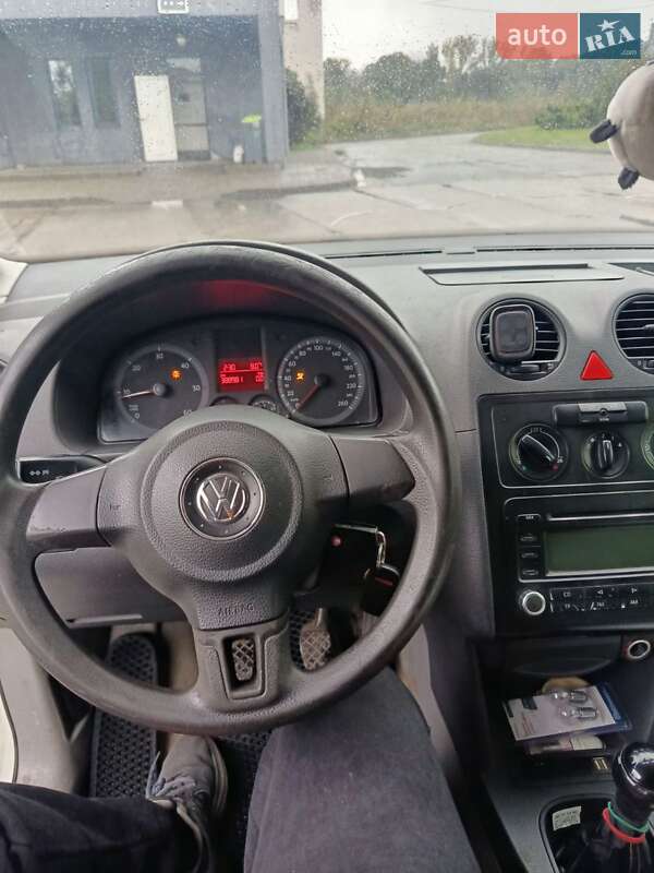 Минивэн Volkswagen Caddy 2005 в Стрые
