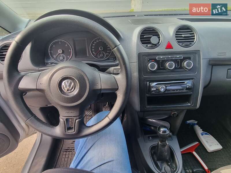 Минивэн Volkswagen Caddy 2010 в Харькове