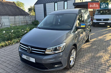 Грузопассажирский фургон Volkswagen Caddy 2015 в Кривом Роге