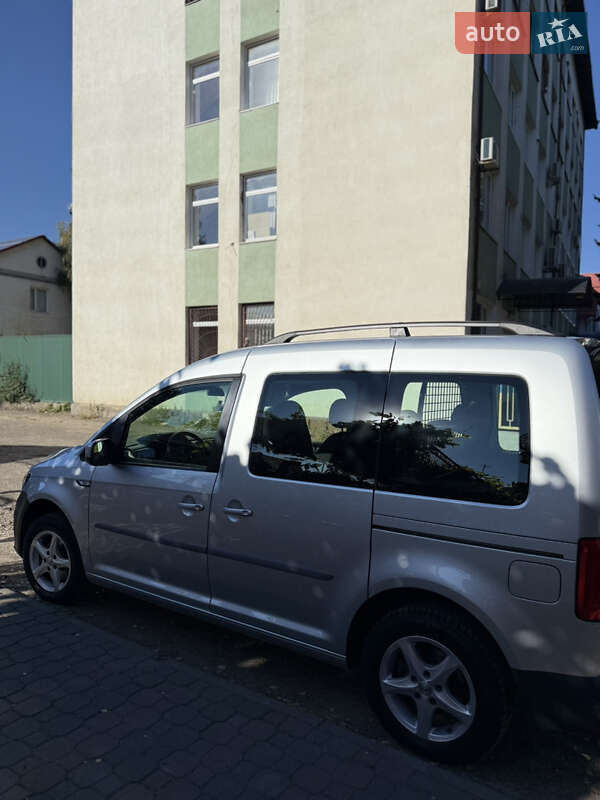 Минивэн Volkswagen Caddy 2017 в Черновцах