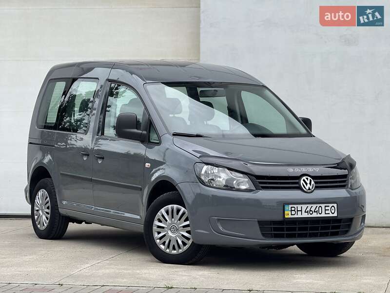 Минивэн Volkswagen Caddy 2011 в Сарнах