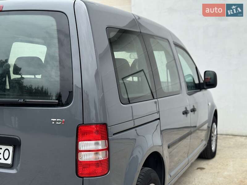 Минивэн Volkswagen Caddy 2011 в Сарнах