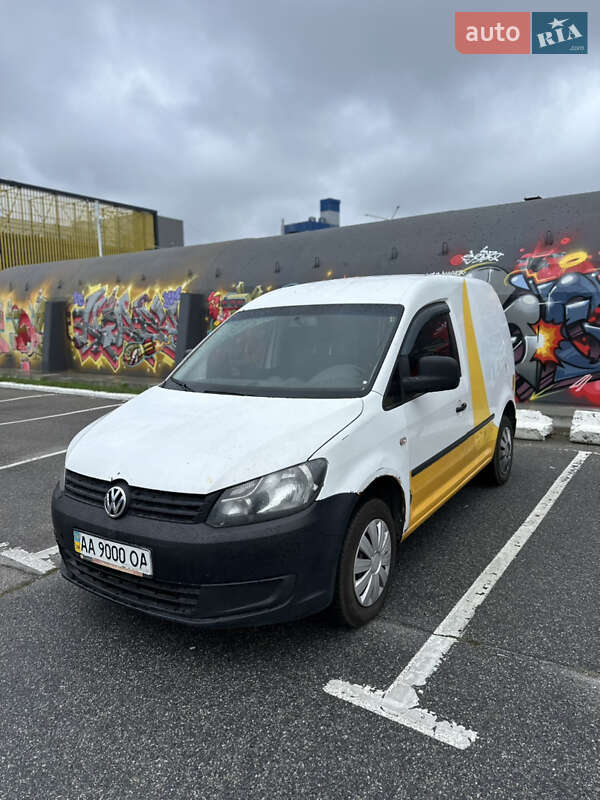 Грузовой фургон Volkswagen Caddy 2012 в Киеве