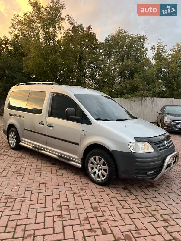 Минивэн Volkswagen Caddy 2009 в Ровно