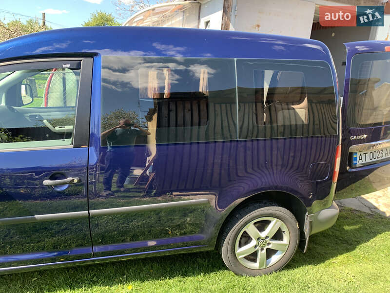 Минивэн Volkswagen Caddy 2007 в Болехове